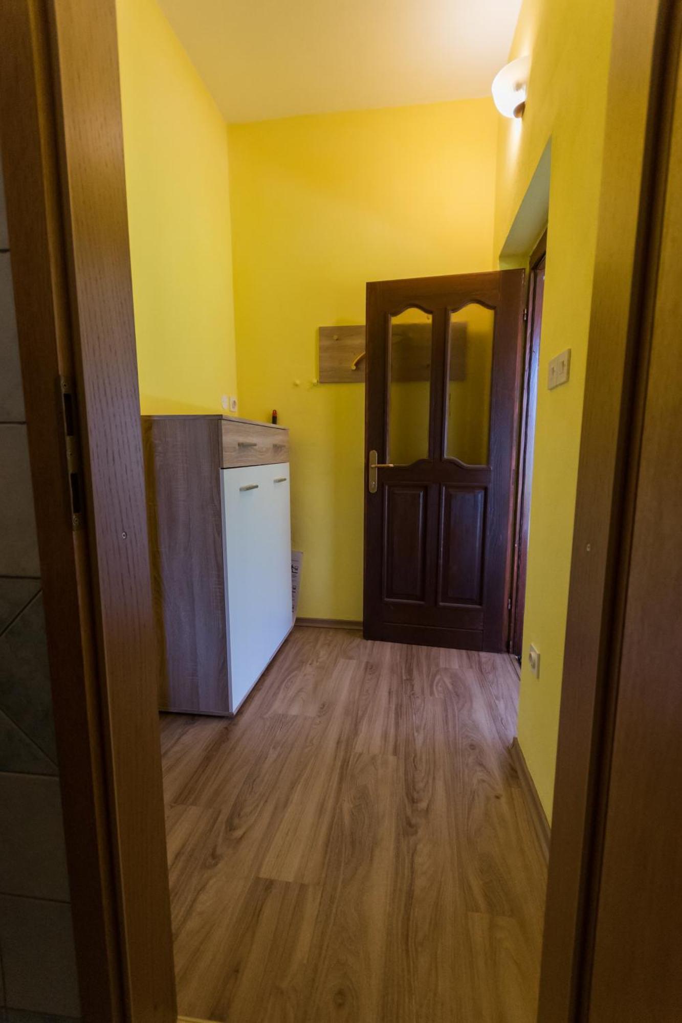 Apartment And Room Natasa Kobarid Esterno foto
